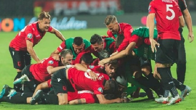 Албания -Исландия bet365