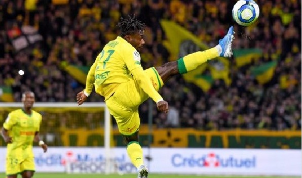 Нант се подсили с нигерийския нападател Моузес Симон bet365