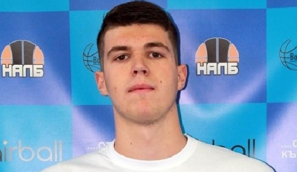 Ерик Искренов продължава своето образование и баскетболно развитие в Литва bet365